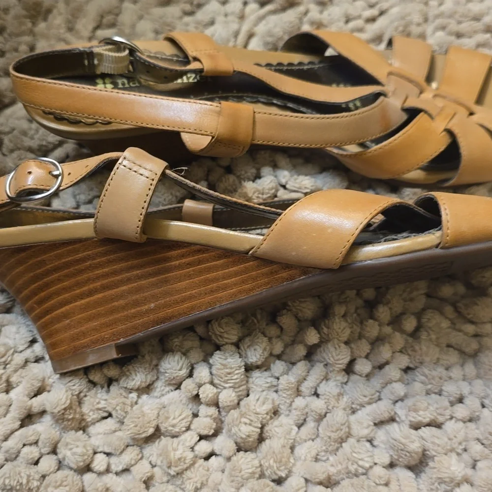 Naturalizer Women's Size 7 1/2 Wedge‎ Slingback Leather Sandals
